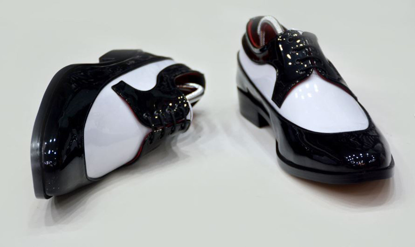 Handmade Black & White Color Patent Leather Stylish Apron Toe Lace Up Shoes For Men's