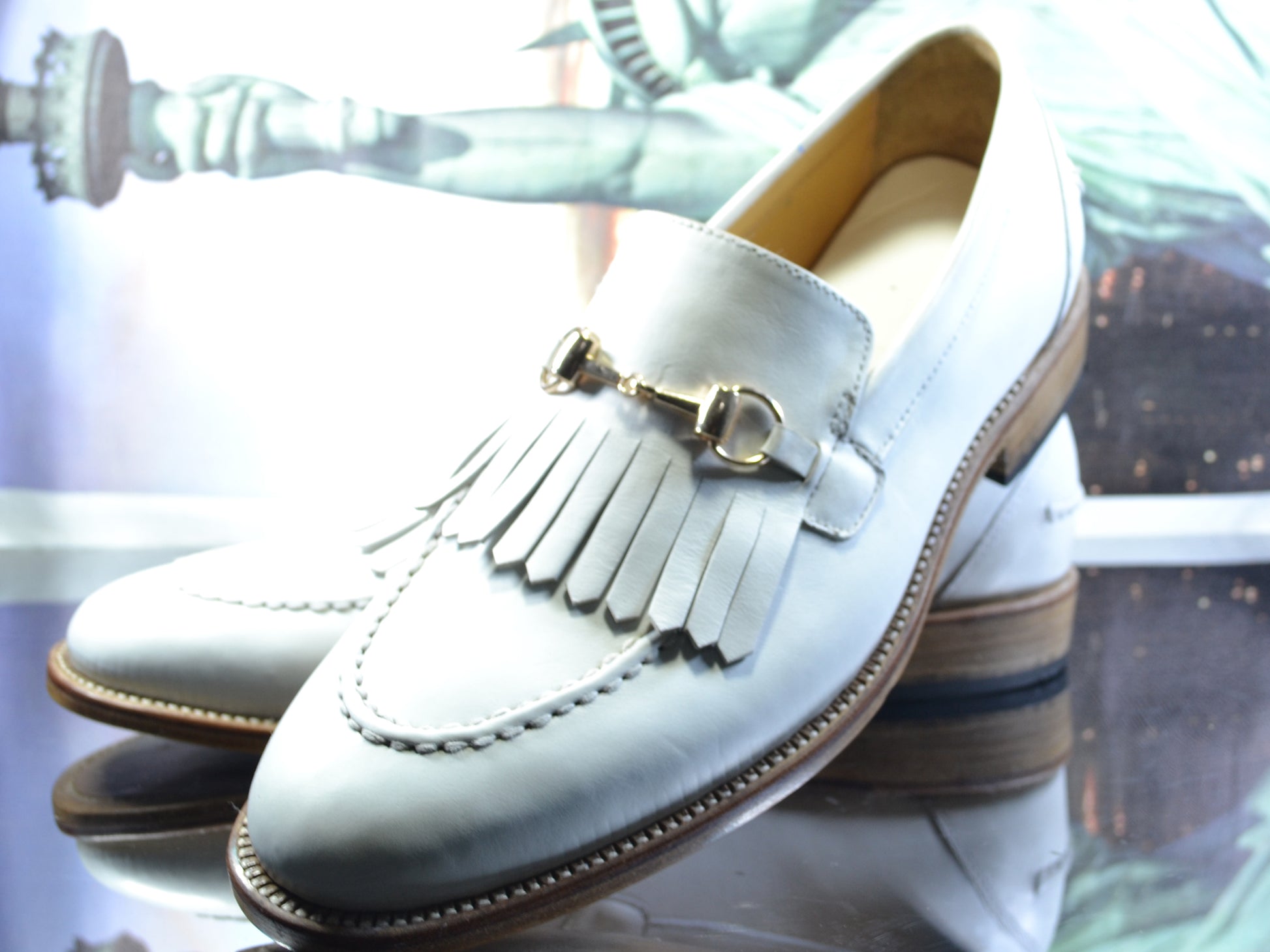 Handmade White Color Genuine Calf Leather Stylish Apron Toe Fringed Bearded Leather Slip-On Loafers Shoes For Men's