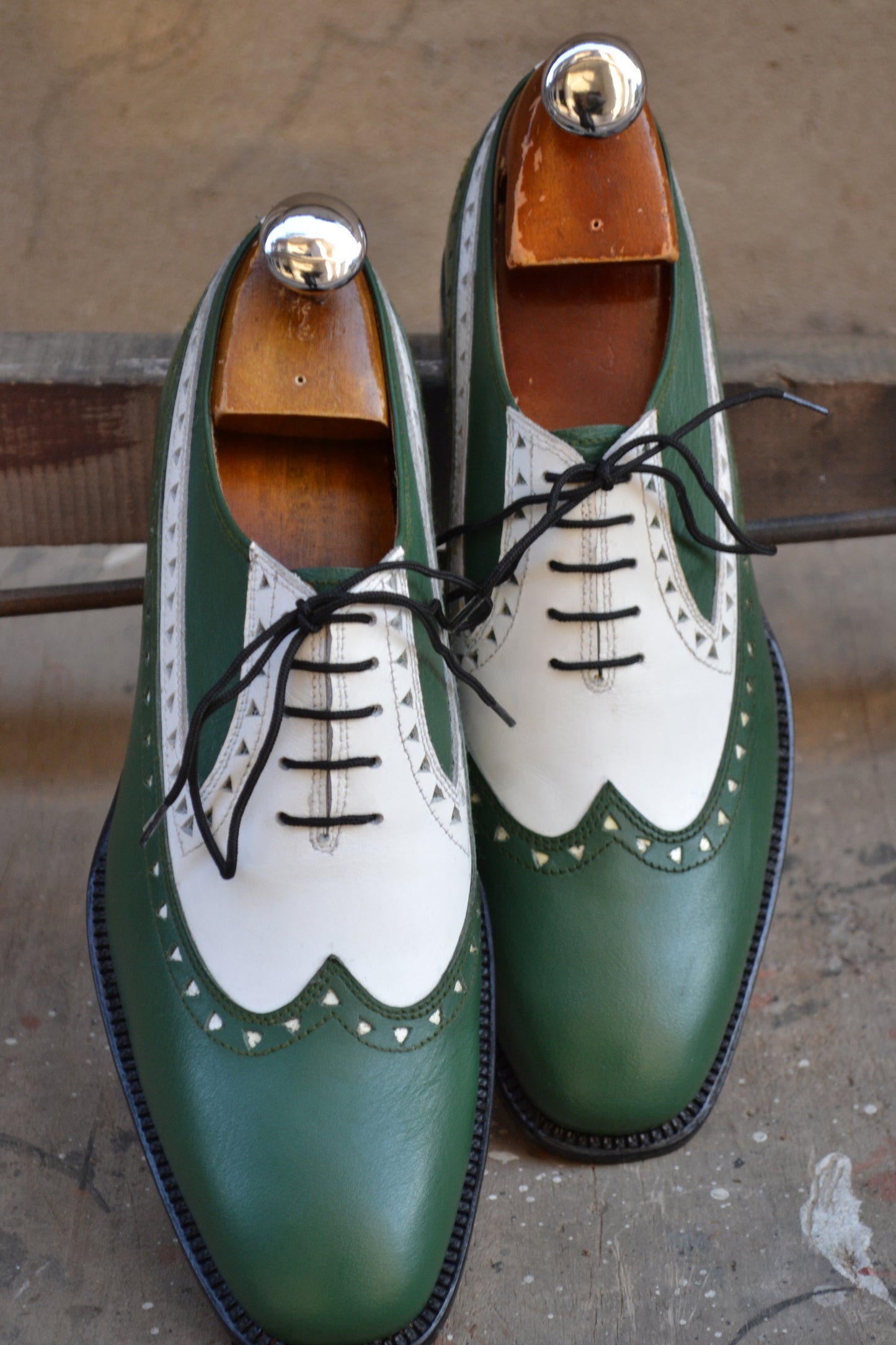 Handmade White & Green Color Genuine Leather Wing Tip Stylish Oxfords Dress Shoes For Men's