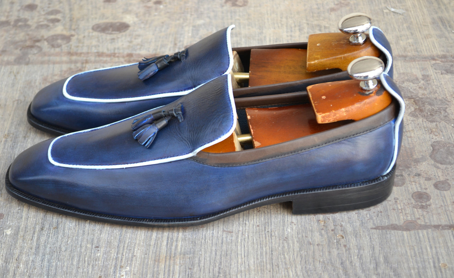 Handmade Dark Blue Color Genuine Leather Stylish Apron Toe Loafers Tasseled Shoes For Men's