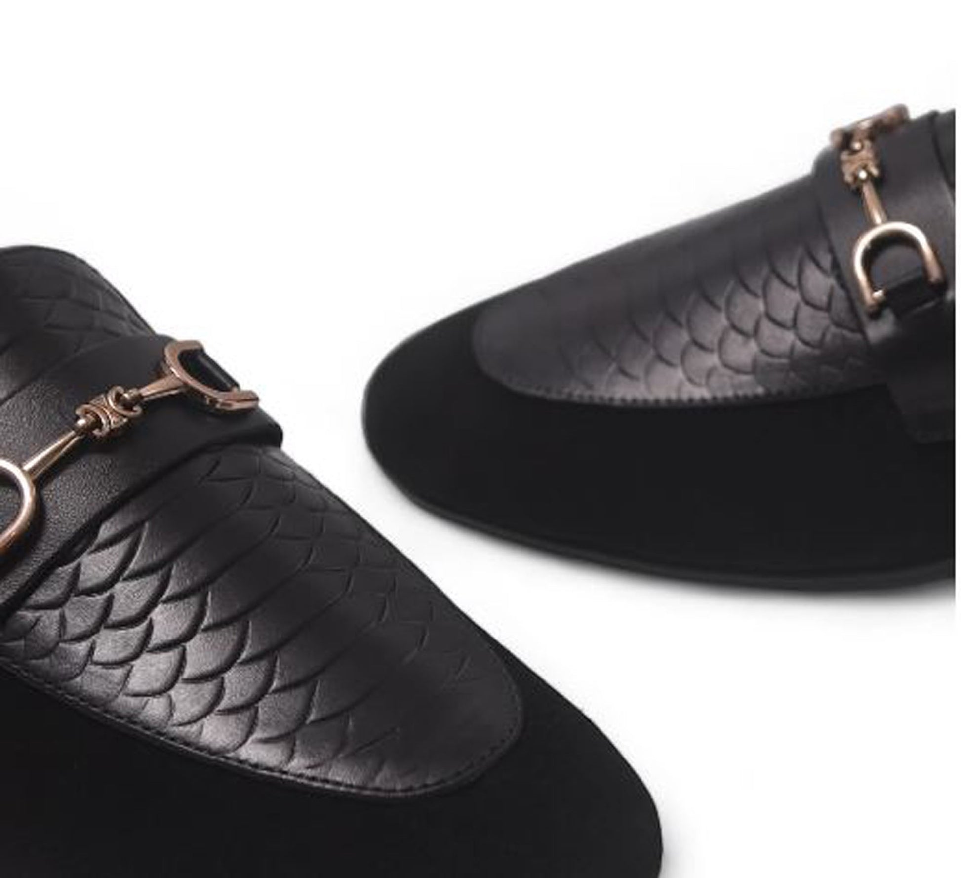 Handmade Black Color Genuine Snake Textured Cow Leather Stylish Slip On Tasseled Loafers Dress Shoes For Men's