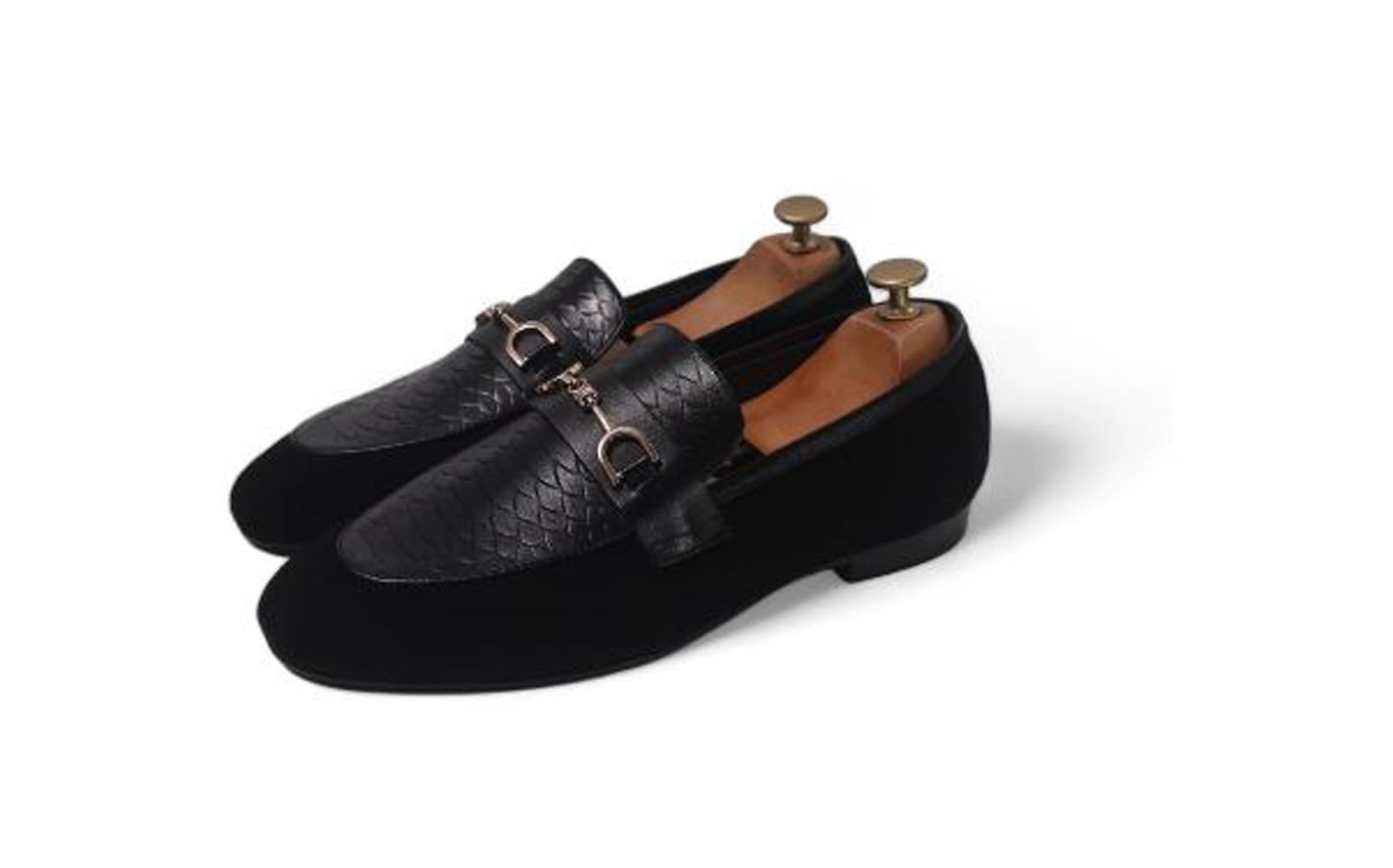 Handmade Black Color Genuine Snake Textured Cow Leather Stylish Slip On Tasseled Loafers Dress Shoes For Men's